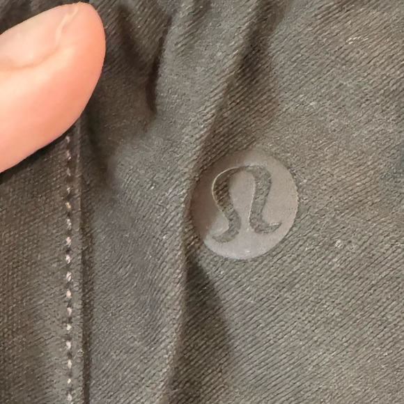 Lululemon Women's Light Utilitech Cargo Pocket High-Rise Pant in Espresso Brown - Picture 4 of 6